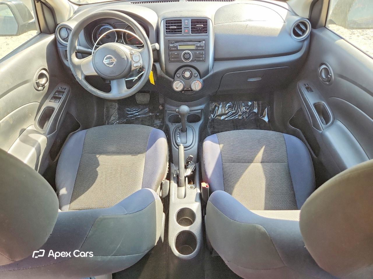 Nissan Versa 2012