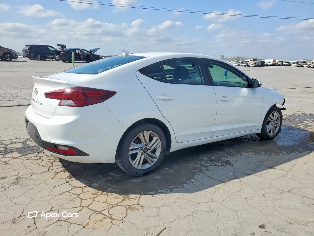 Hyundai Elantra 2020