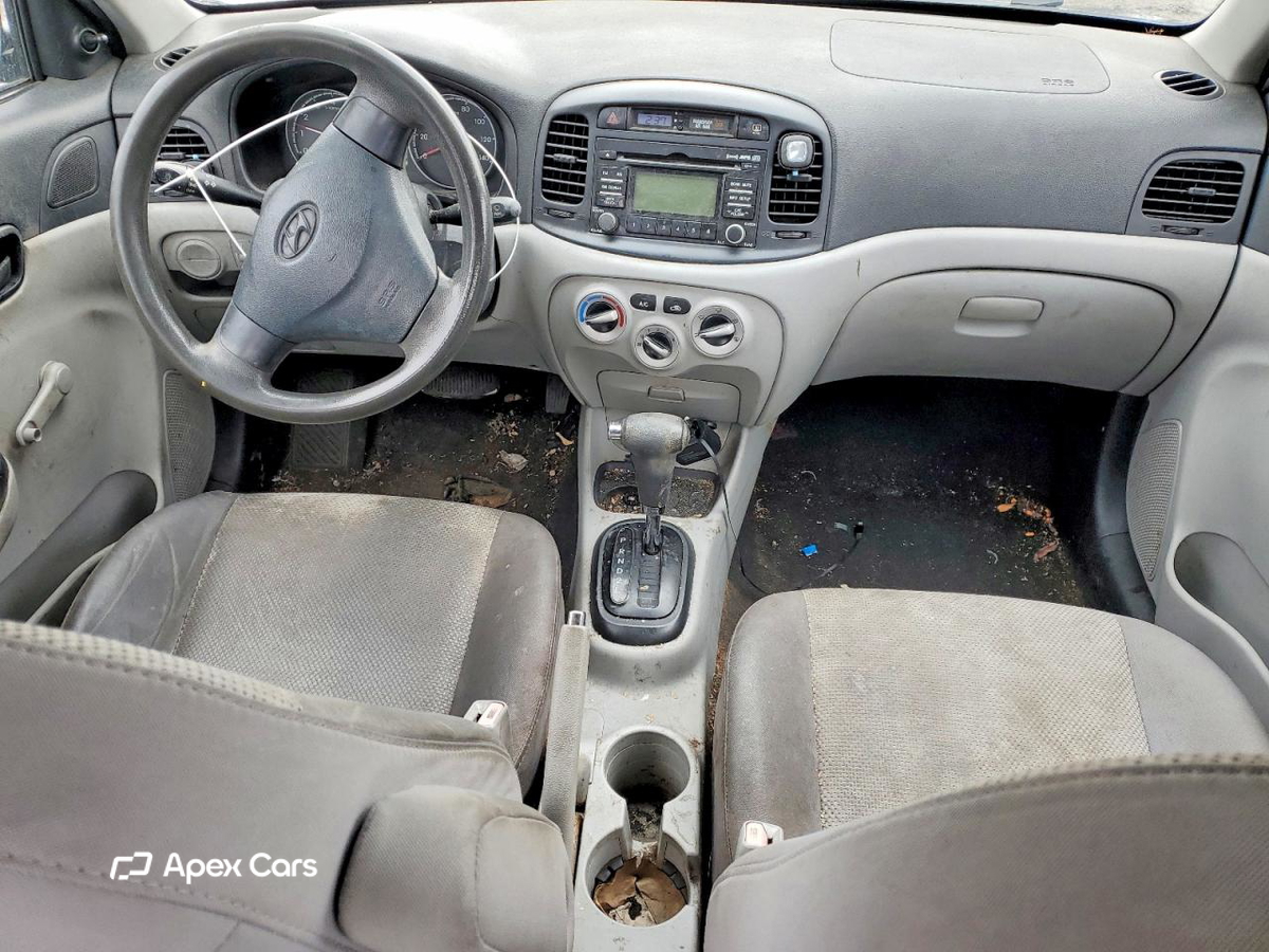 Hyundai Accent 2011