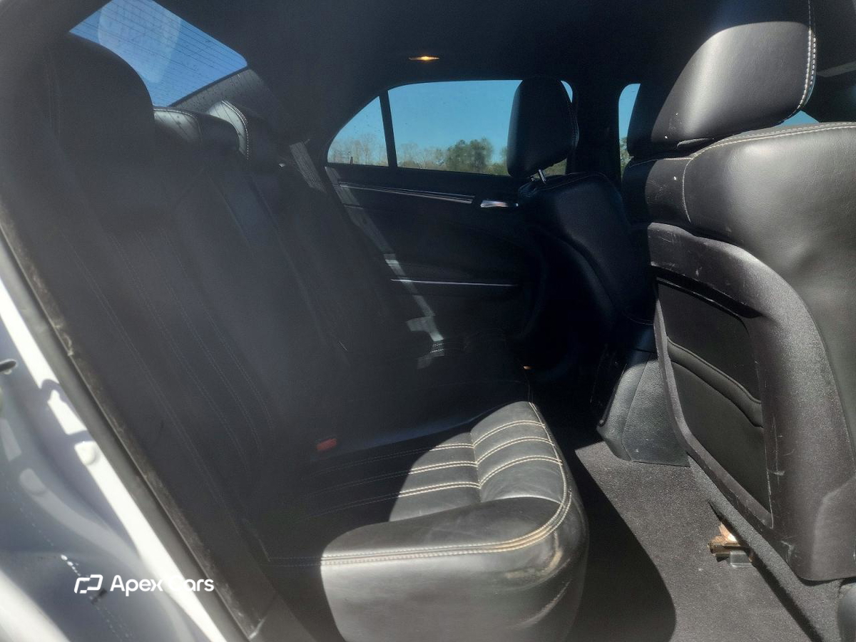 Chrysler 300 2019