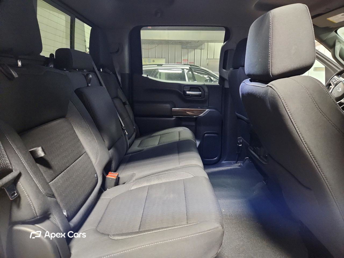 Chevrolet Silverado 2021