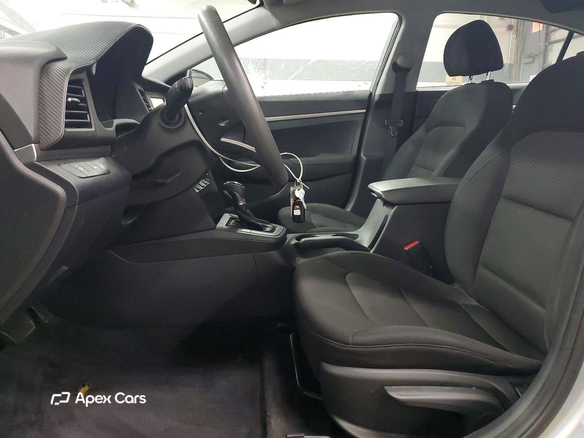 Hyundai Elantra 2020
