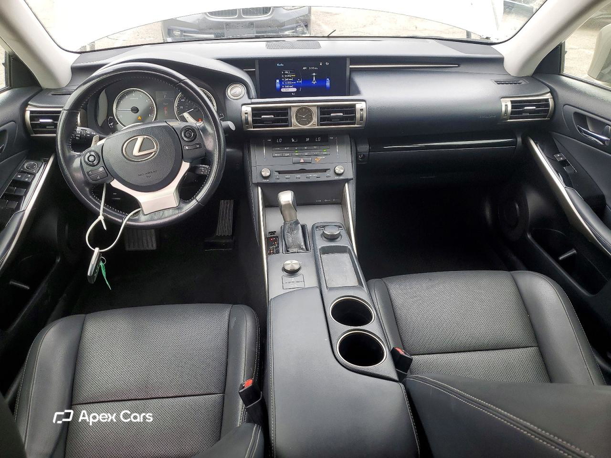 Lexus IS 2016