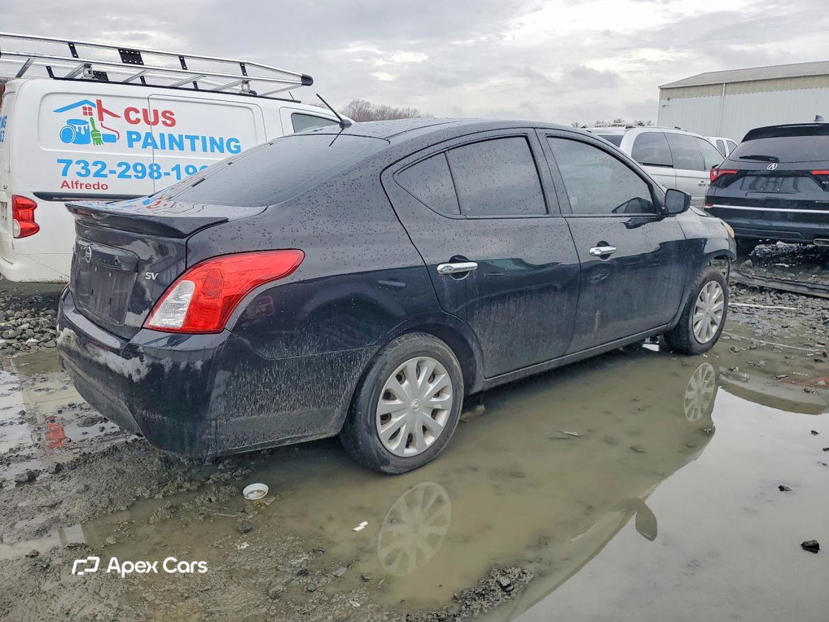Nissan Versa 2019
