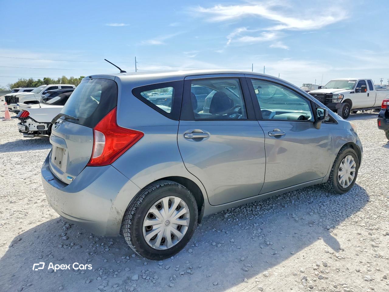 Nissan Versa 2015