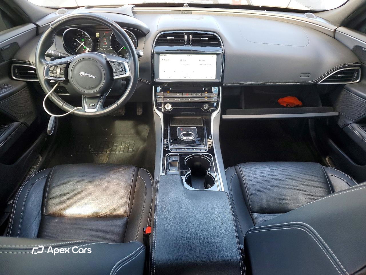 Jaguar XE 2017