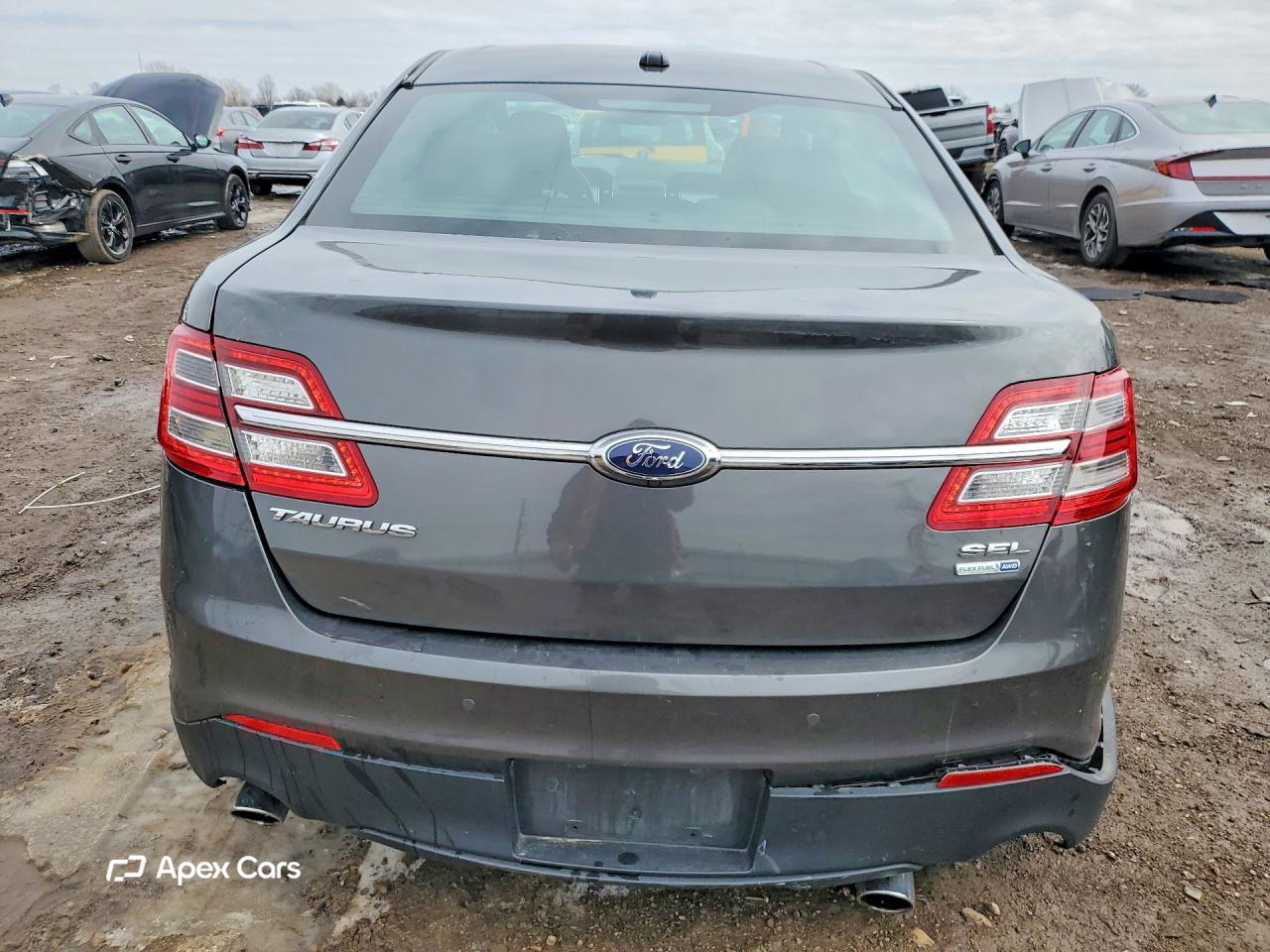 Ford Taurus 2017
