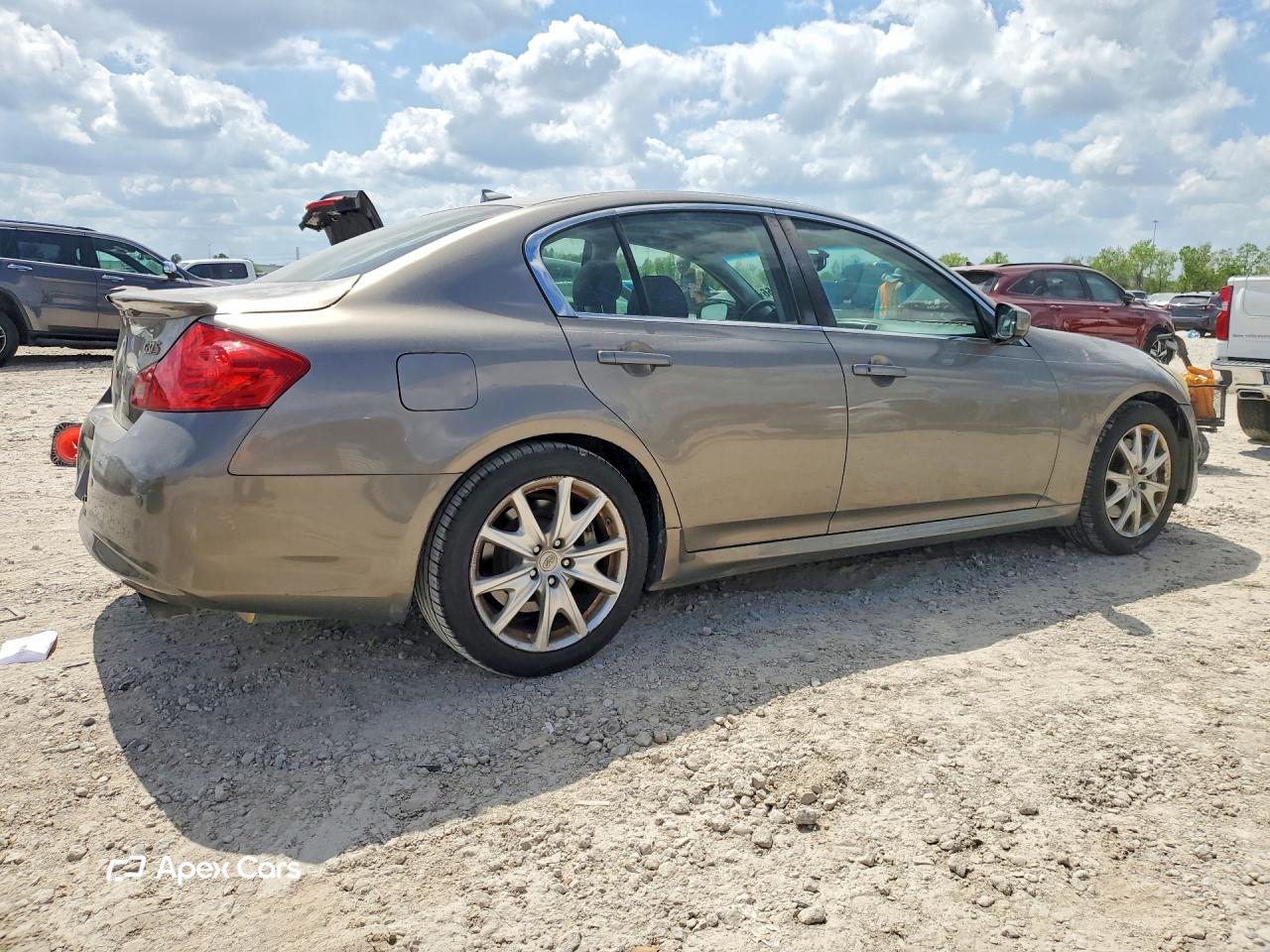 Infiniti G 2013