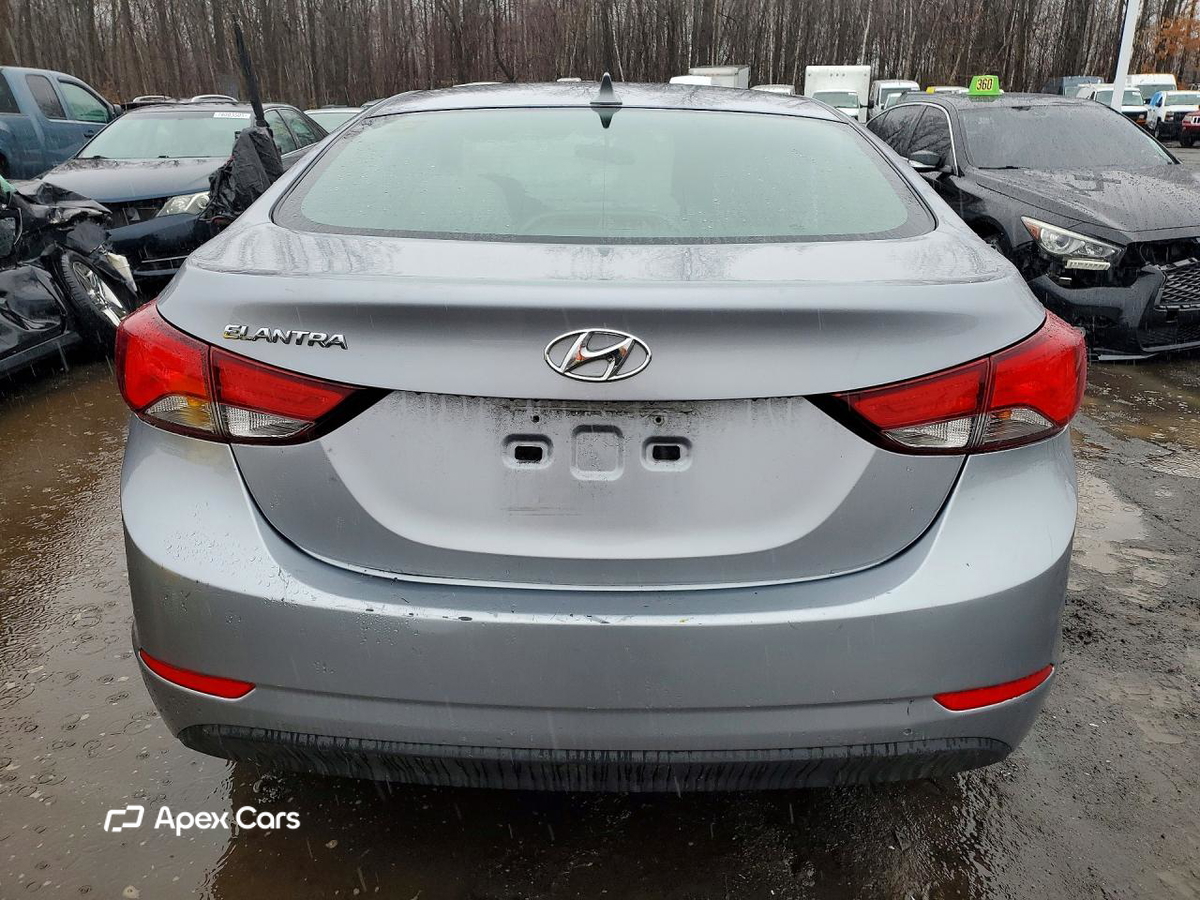 Hyundai Elantra 2015