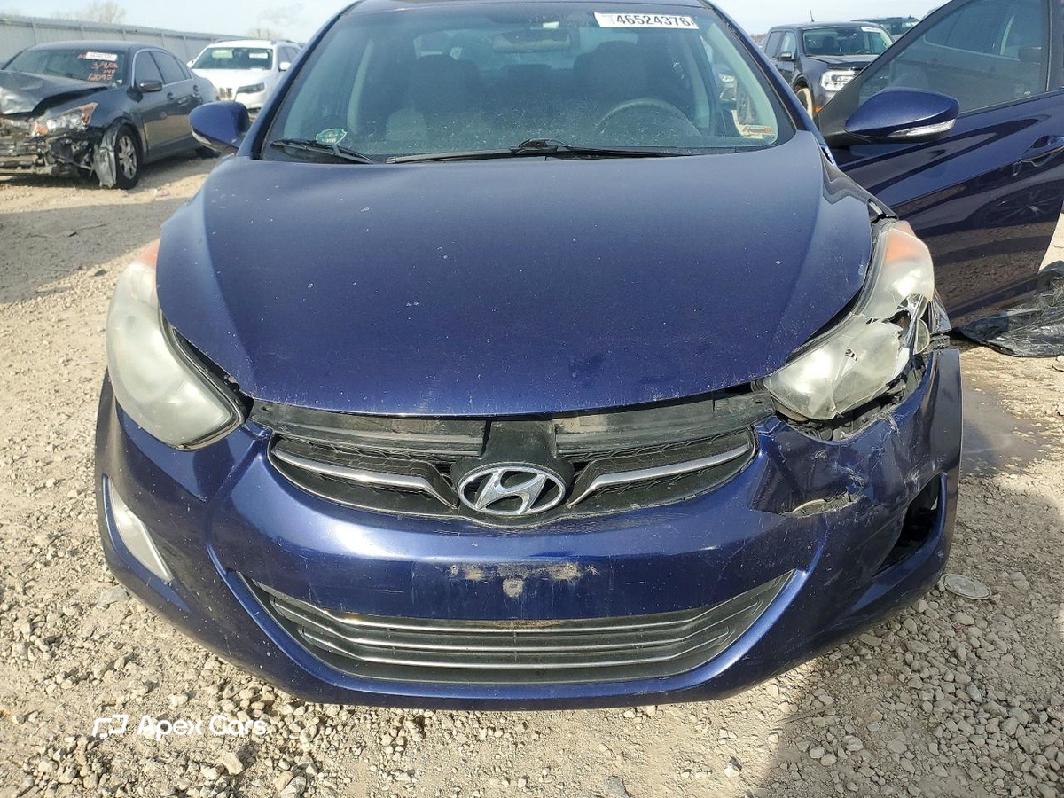 Hyundai Elantra 2011