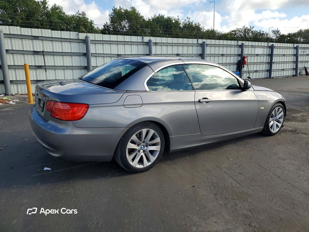 BMW Series 3 2011