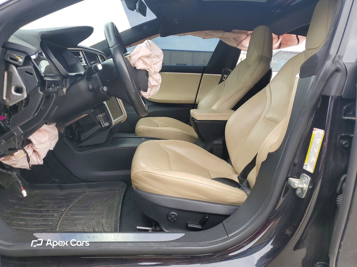 Tesla Model S 2016