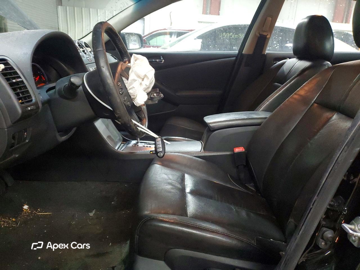 Nissan Altima 2011