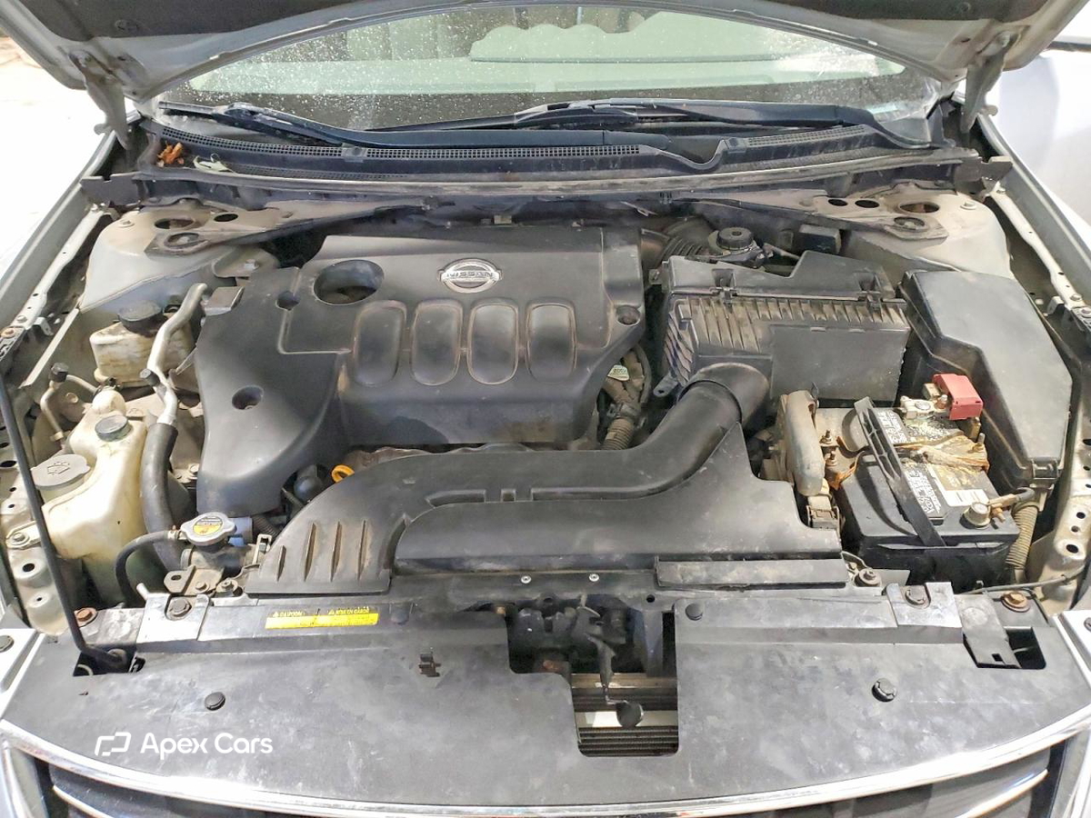 Nissan Altima 2012