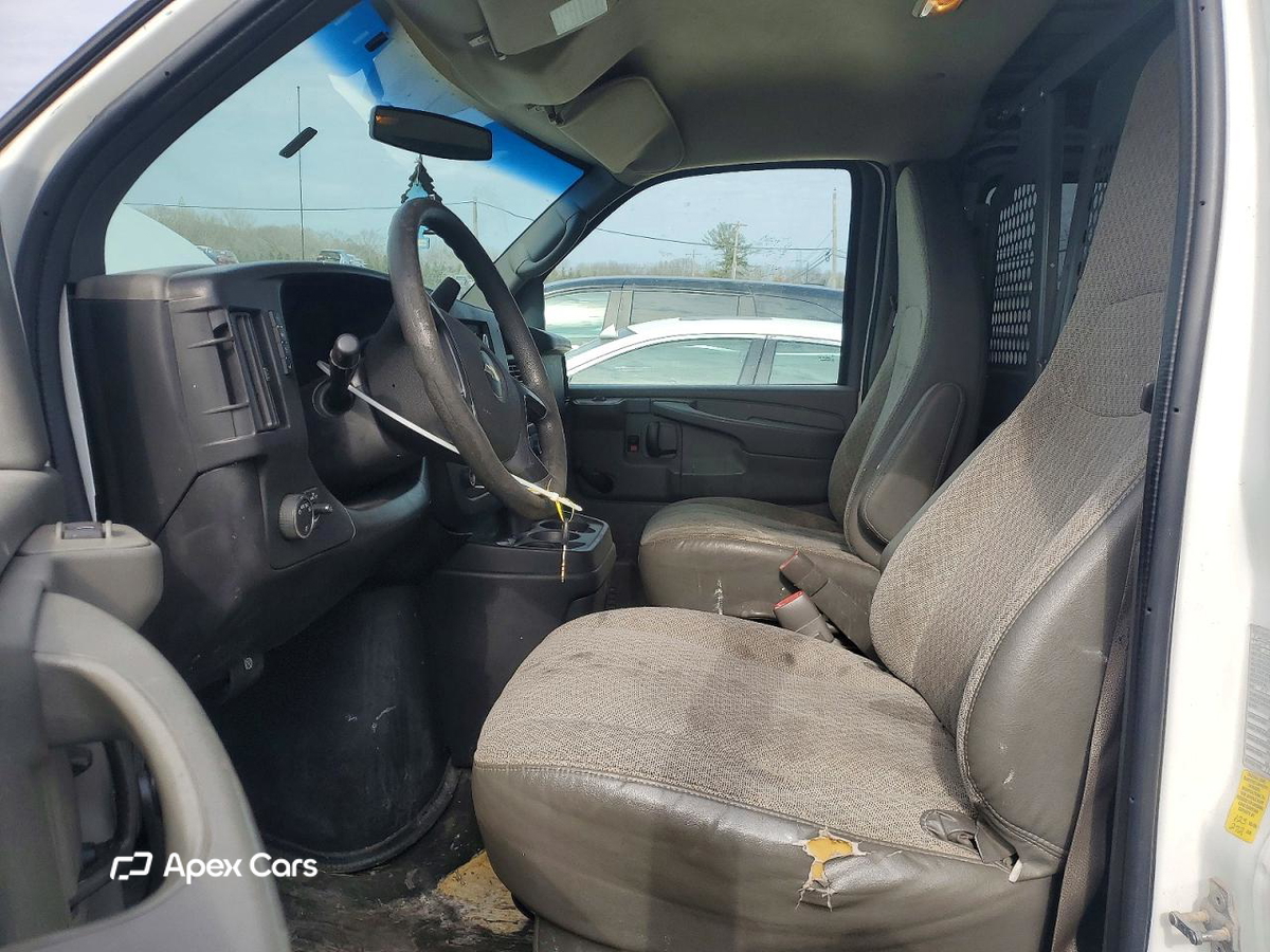 Chevrolet Express 2012