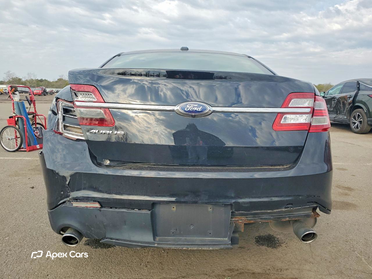 Ford Taurus 2019