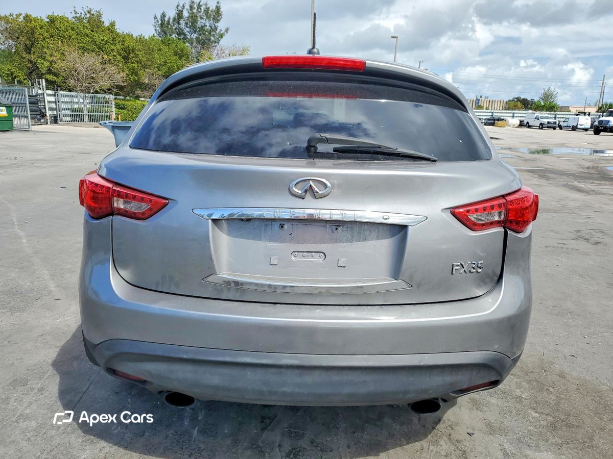 Infiniti FX 2010