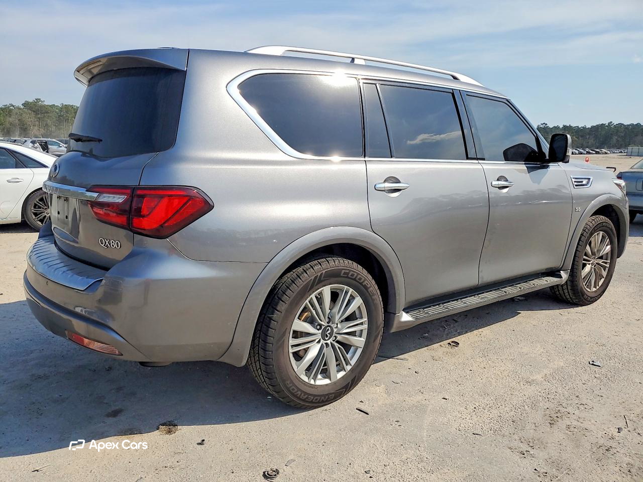 Infiniti QX80 2020