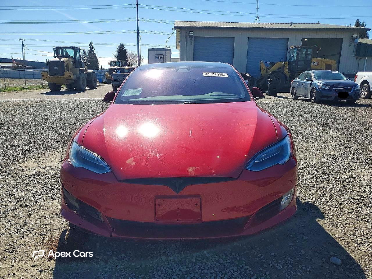 Tesla Model S 2018