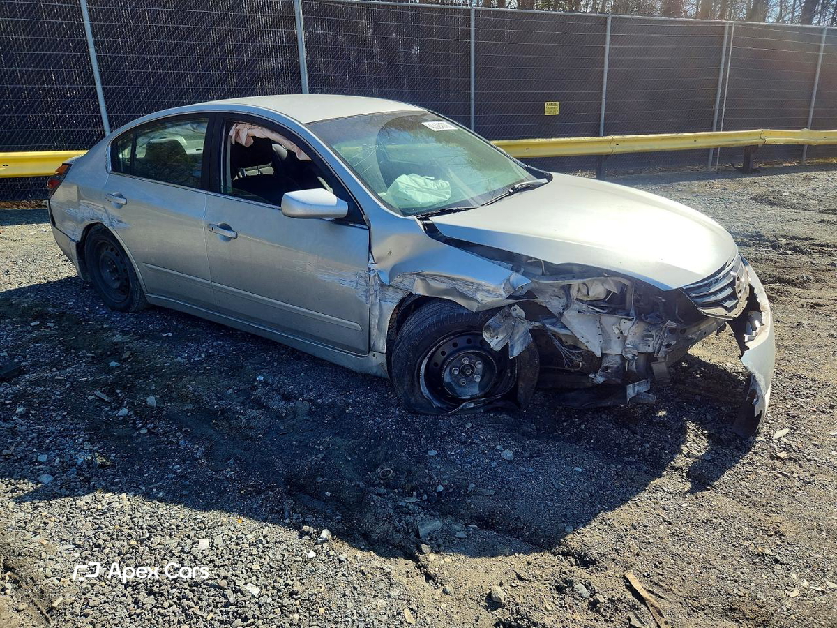 Nissan Altima 2012