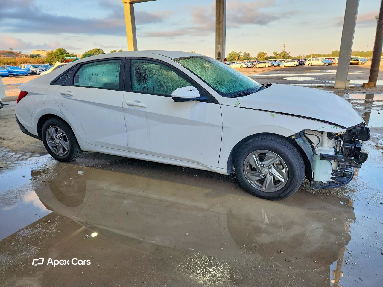 Hyundai Elantra 2024