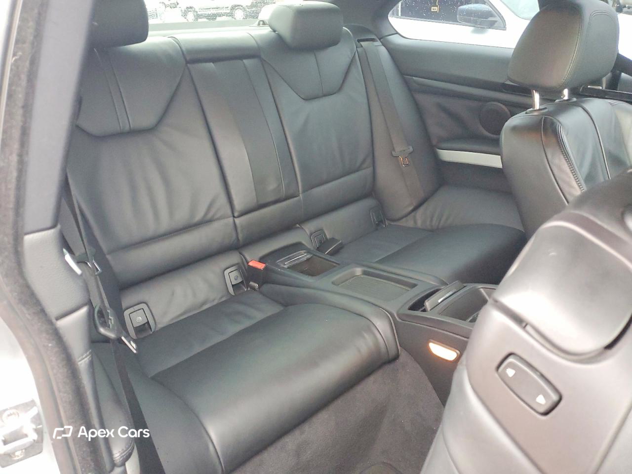 BMW M3 2011