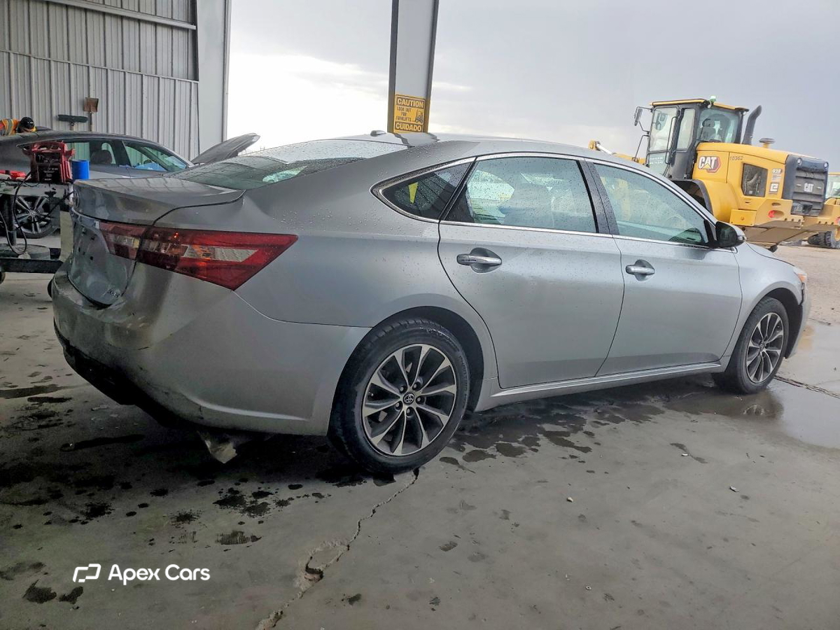 Toyota Avalon 2016