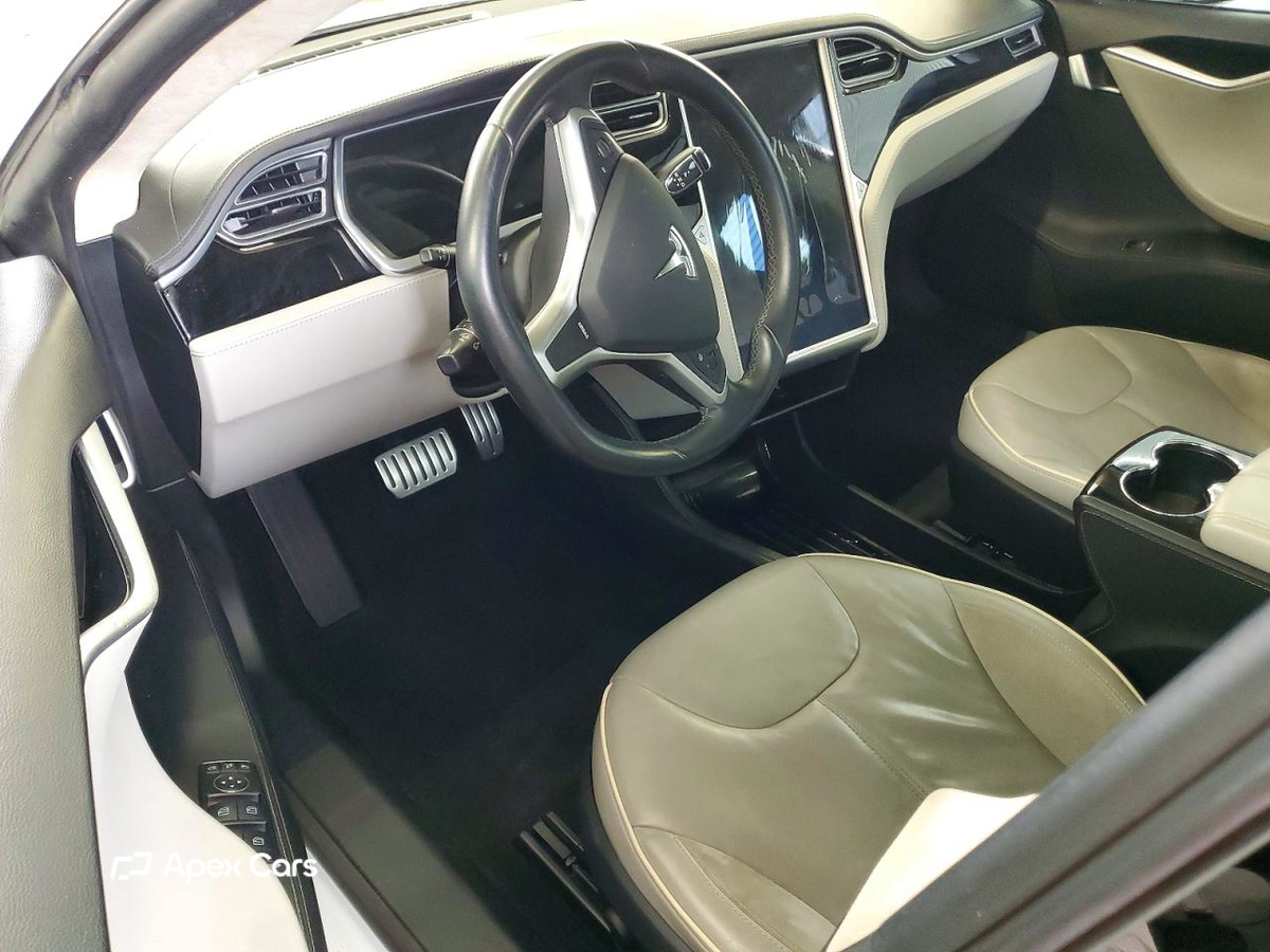 Tesla Model S 2014