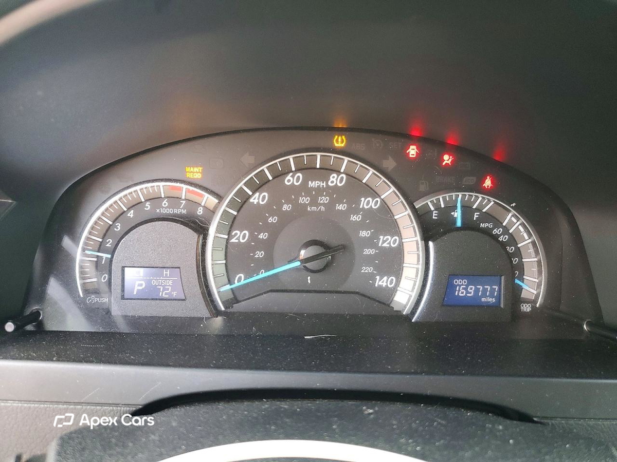 Toyota Camry 2012