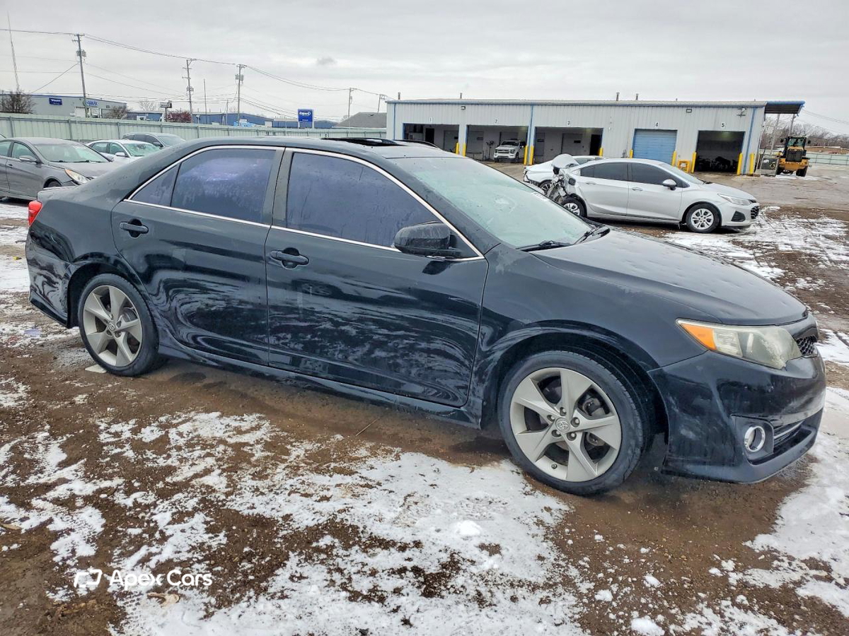 Toyota Camry 2012