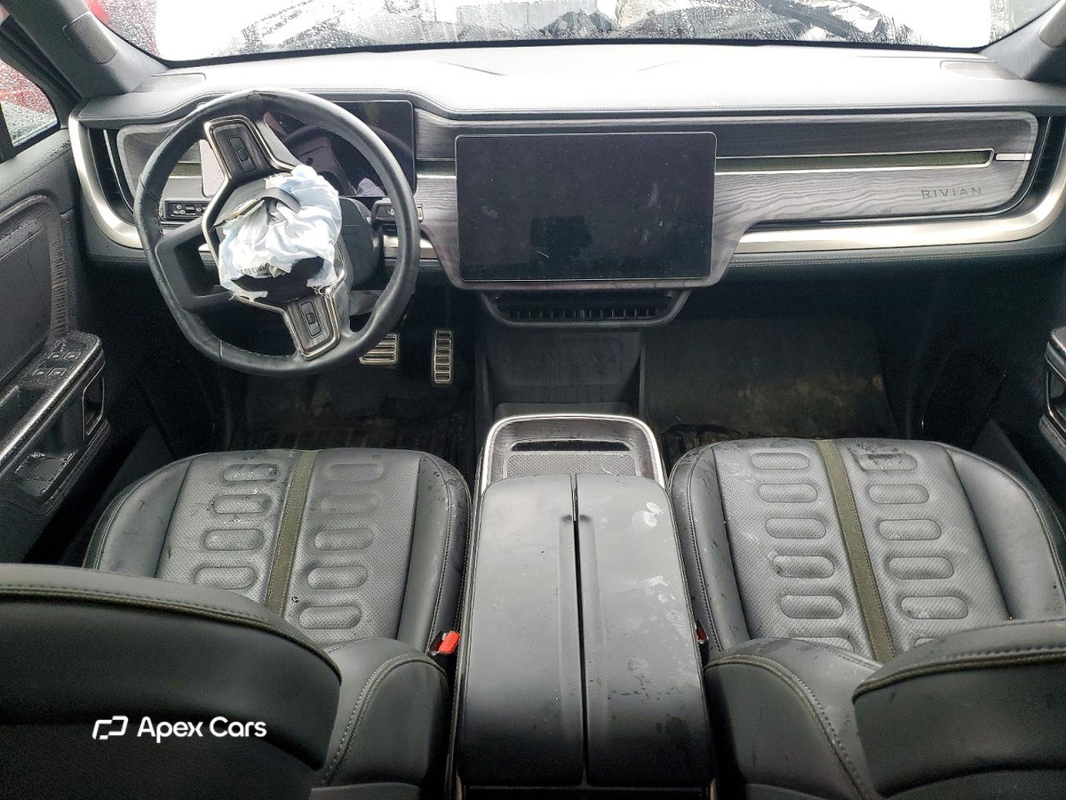 Rivian R1S 2023