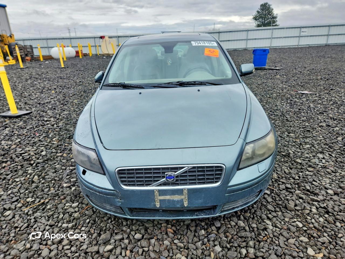 Volvo S40 2004
