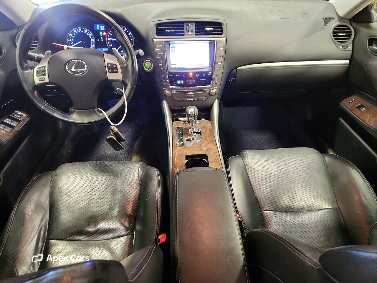 Lexus IS 2013