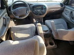 Toyota Sequoia 2004