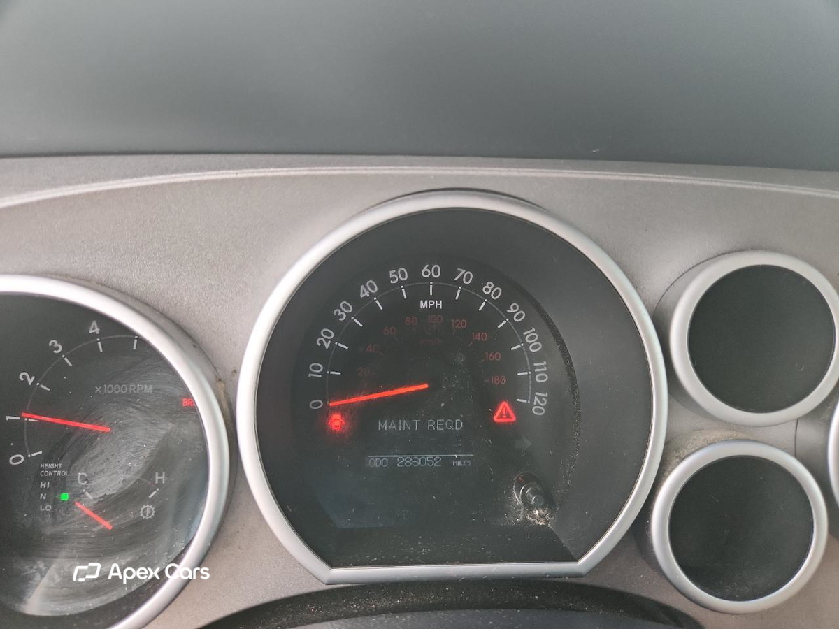 Toyota Sequoia 2010
