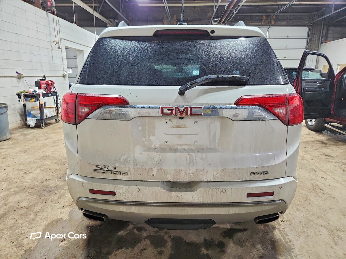GMC Acadia 2017