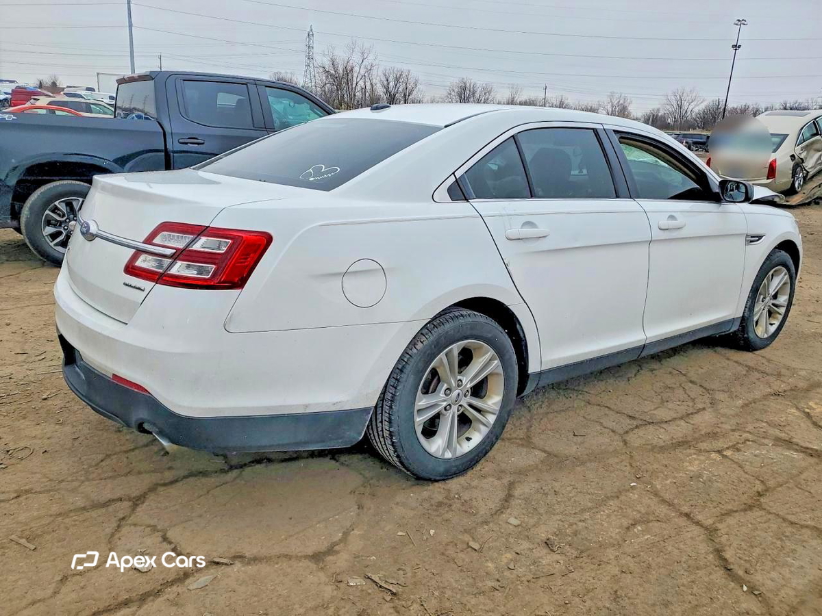 Ford Taurus 2017