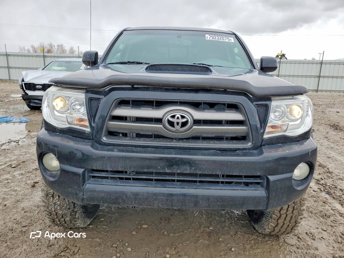 Toyota Tacoma 2010