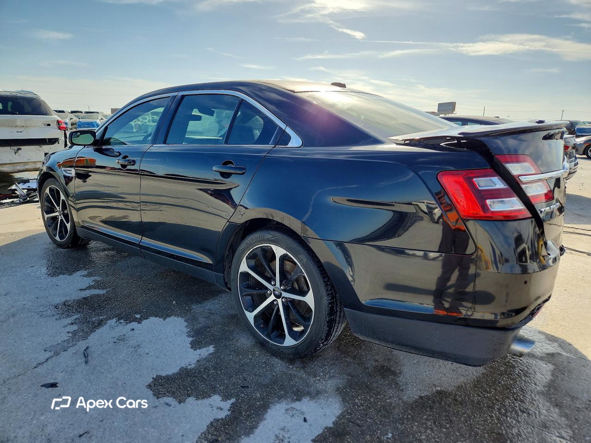 Ford Taurus 2016