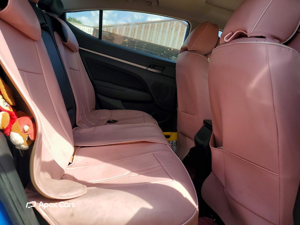 Hyundai Elantra 2017