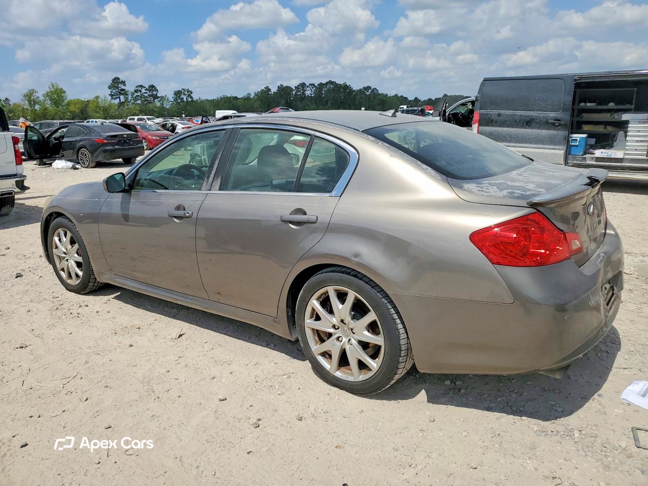 Infiniti G 2013