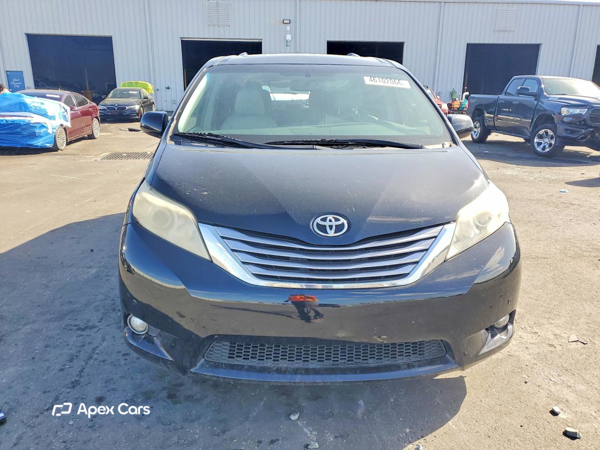 Toyota Sienna 2017