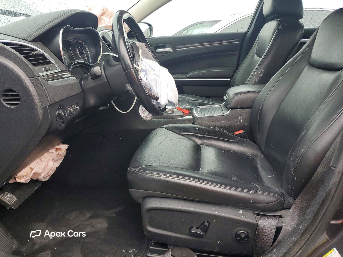 Chrysler 300 2019