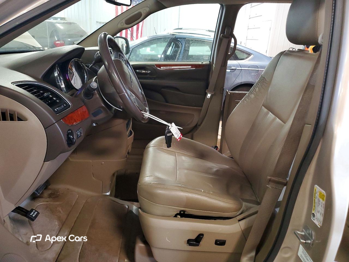 Chrysler Voyager 2013