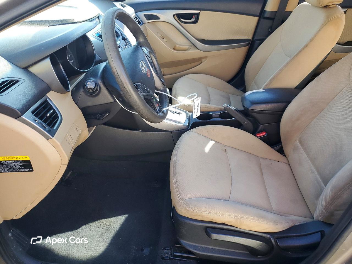 Hyundai Elantra 2013