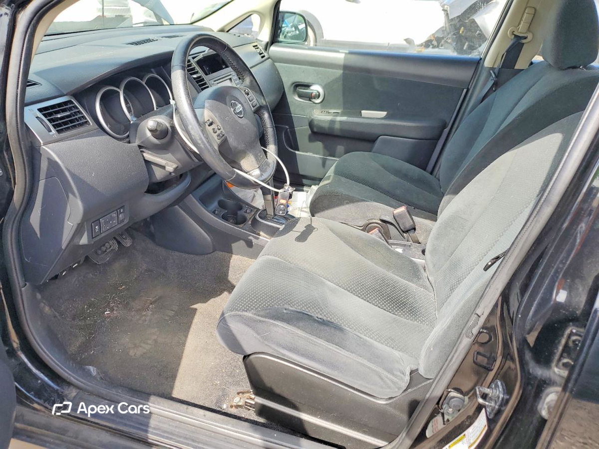 Nissan Versa 2012