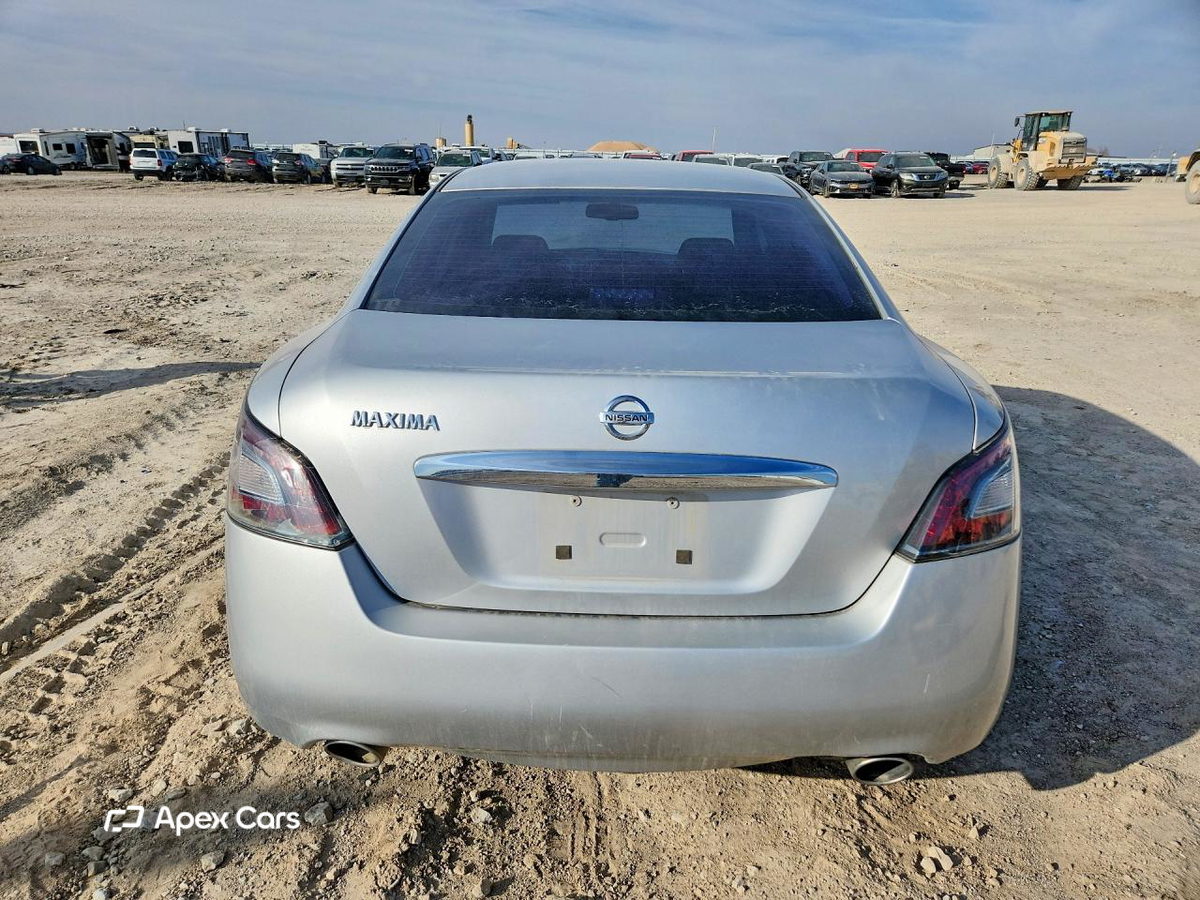 Nissan Maxima 2014
