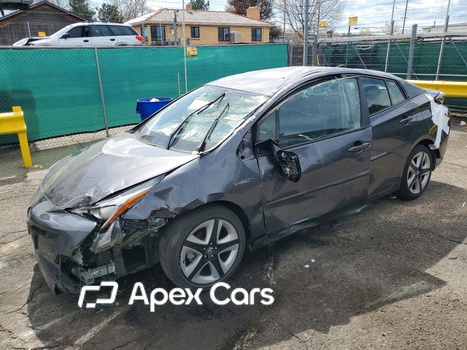Toyota Prius 2017 - Image 1 of 14
