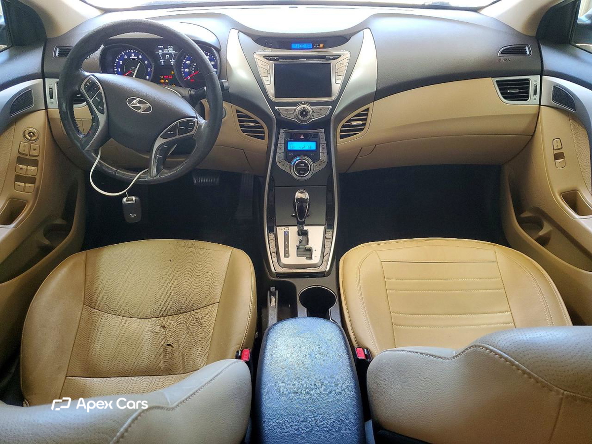 Hyundai Elantra 2013