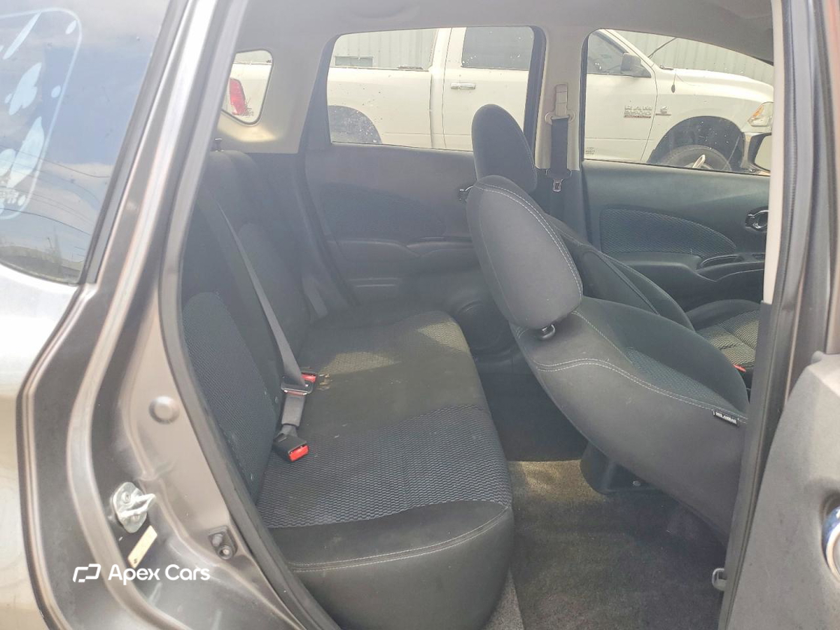 Nissan Versa 2016